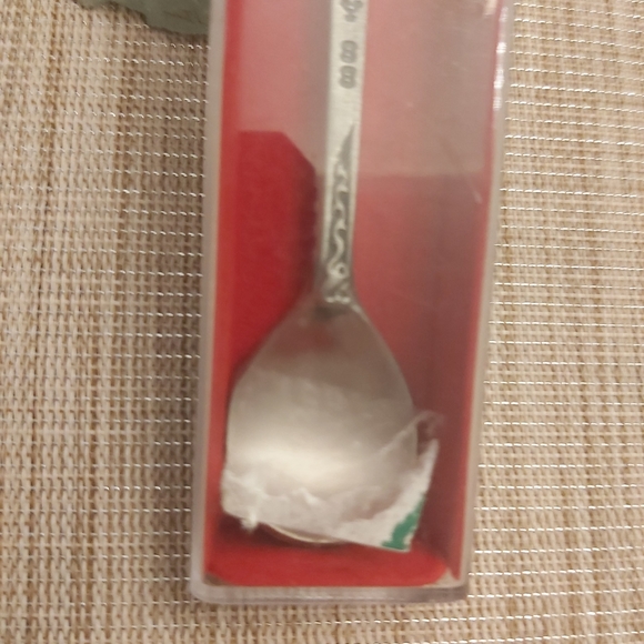 Vintage 1988 Olympics Calgary 88 pewter souvenir spoon - Picture 4 of 6